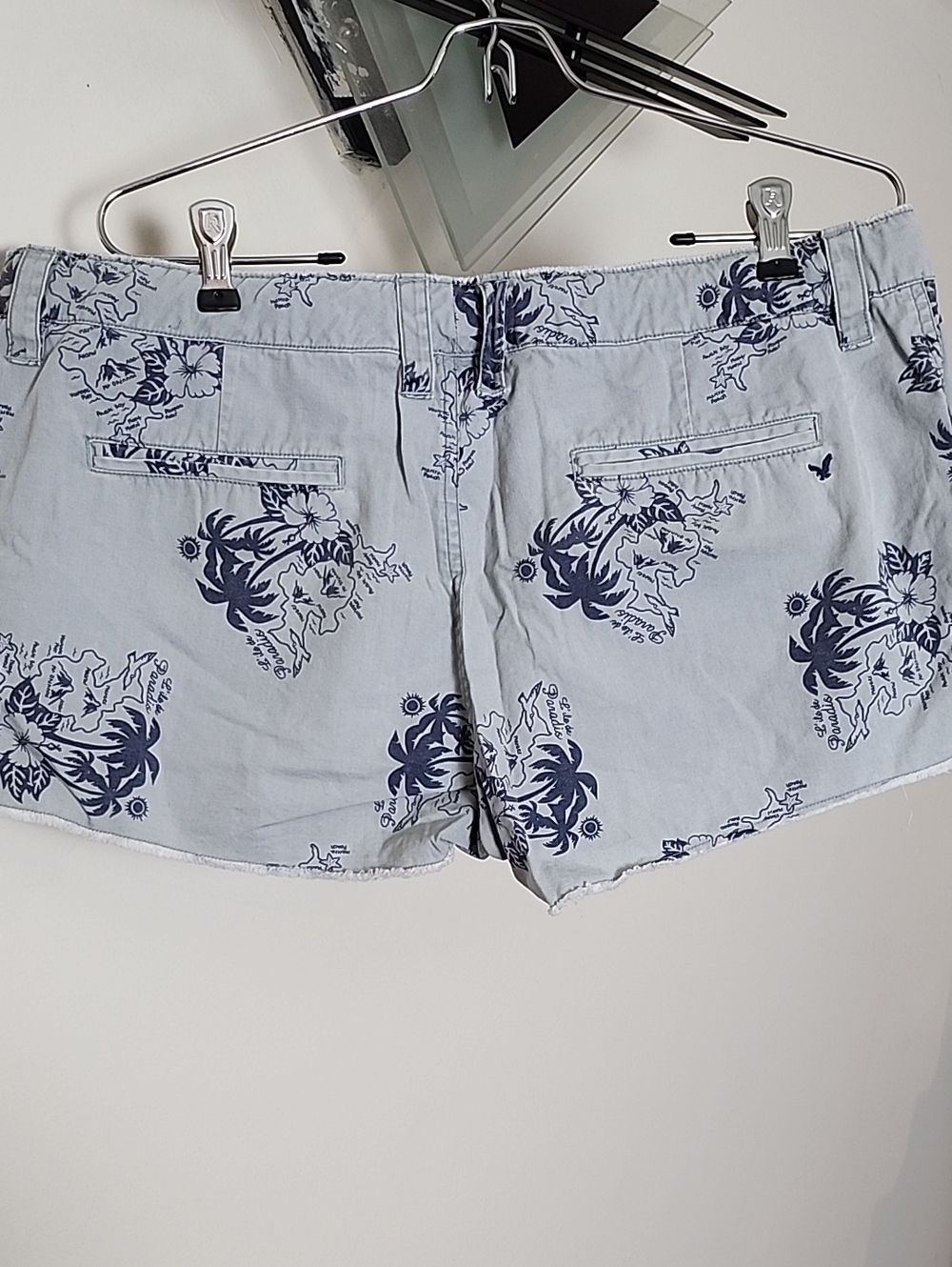 American Eagle Y2K Blue Tropical Shorts - Picture 6 of 7
